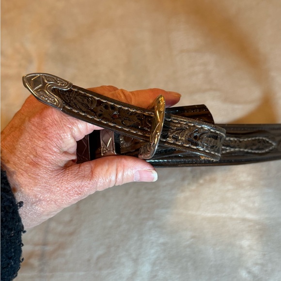 Tex Tan Dk. Brown Western tooled with silver buckle belt, 44” long - Picture 3 of 9